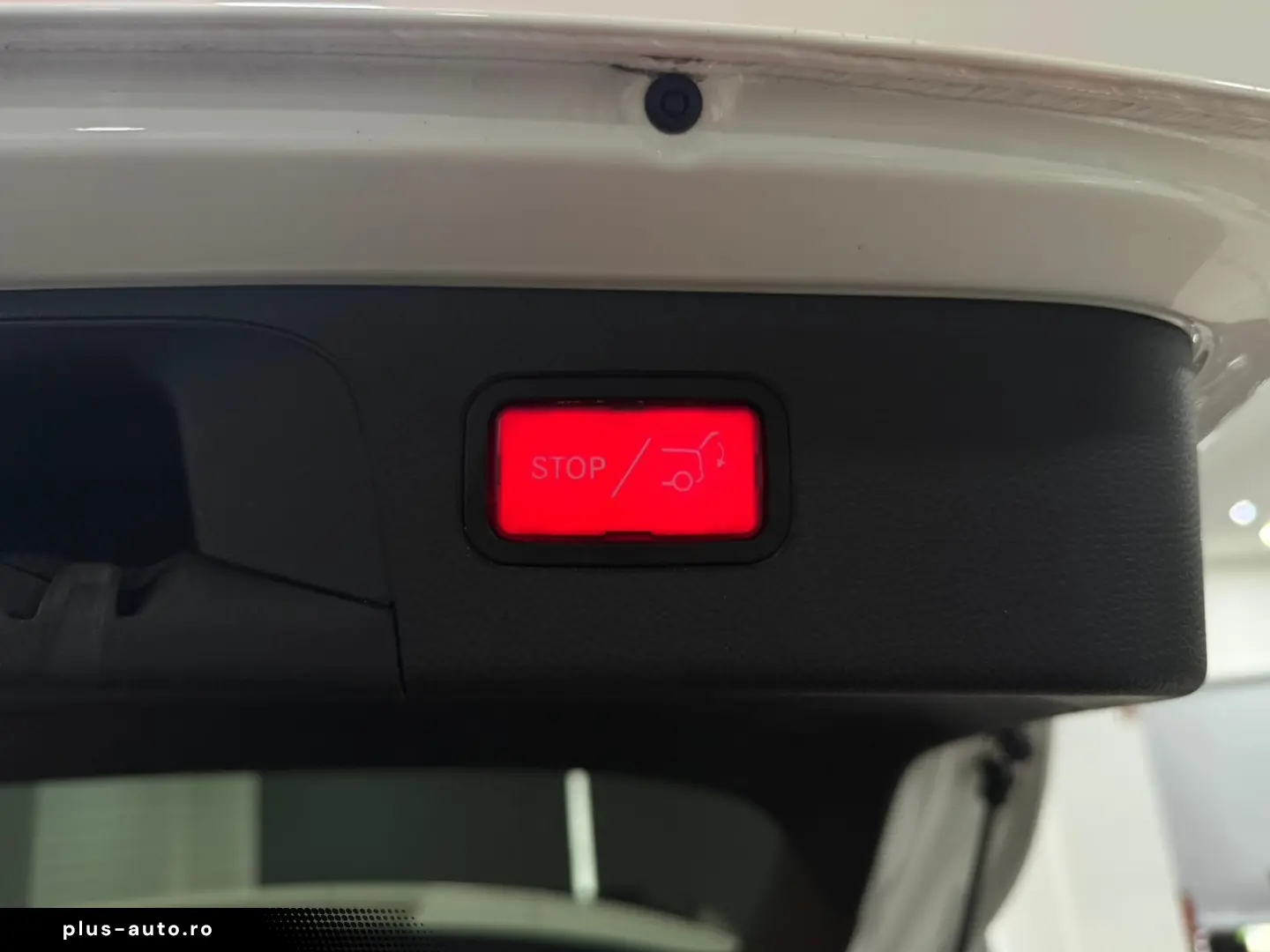 MERCEDES-BENZ GLC 300 4M AMG-LINE PANO NIGHT DIGITAL&hellip;