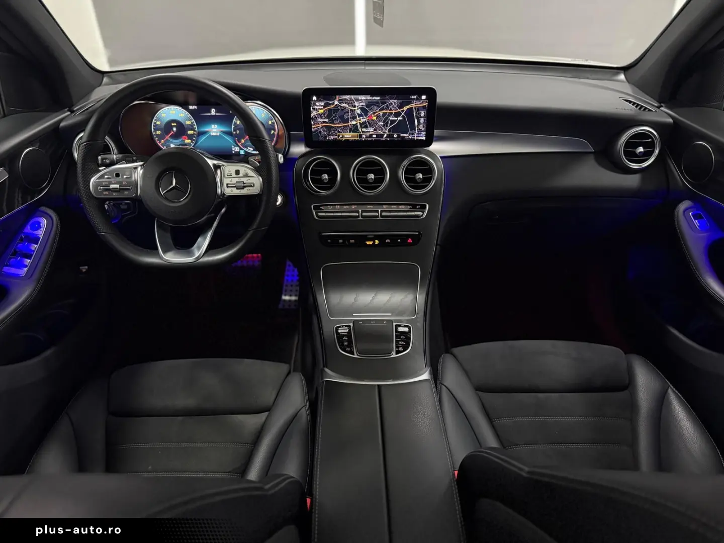 MERCEDES-BENZ GLC 300 4M AMG-LINE PANO NIGHT DIGITAL&hellip;