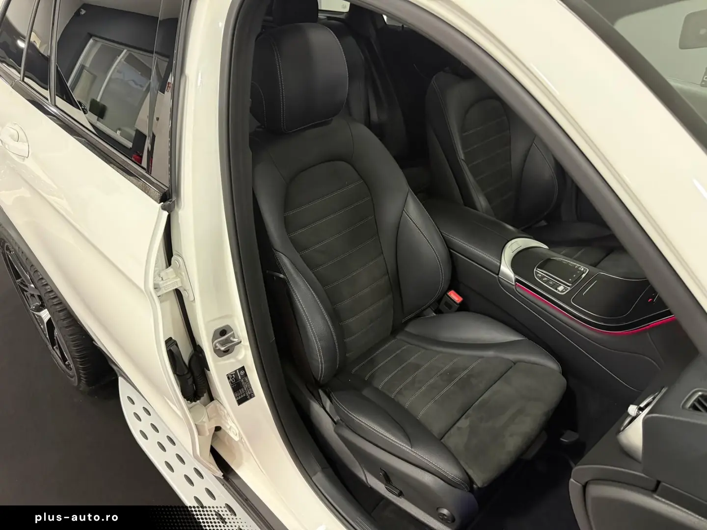 MERCEDES-BENZ GLC 300 4M AMG-LINE PANO NIGHT DIGITAL&hellip;