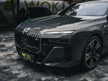 BMW M760 7 M760 e xDrive