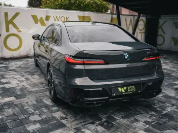 BMW M760 7 M760 e xDrive