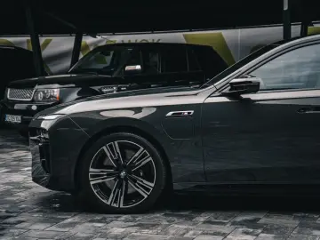 BMW M760 7 M760 e xDrive