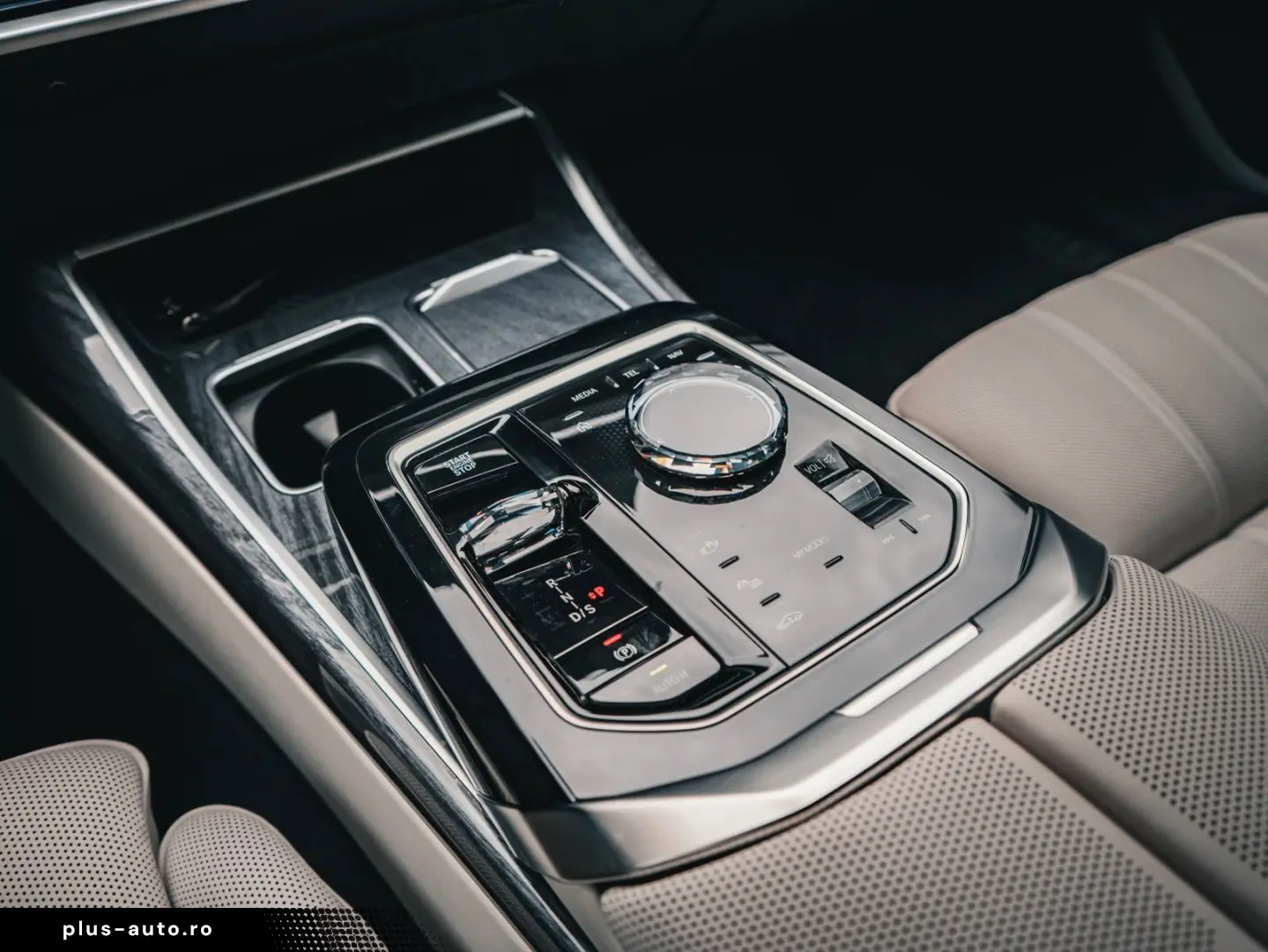 BMW M760 7 M760 e xDrive