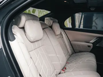 BMW M760 7 M760 e xDrive