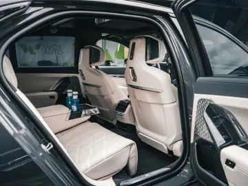 BMW M760 7 M760 e xDrive
