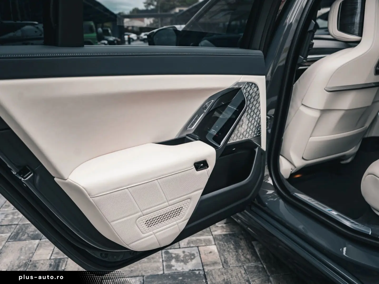 BMW M760 7 M760 e xDrive