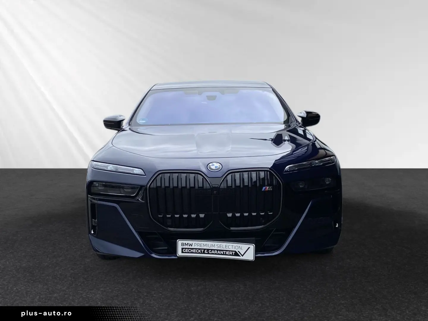 BMW M760e xDrive Inkl. € 1.190 Zubehörbonus TV-Fond-