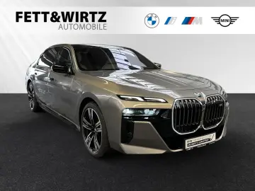 BMW M760e xDrive Inkl. € 1.190 Zubehörbonus AHK B&WD