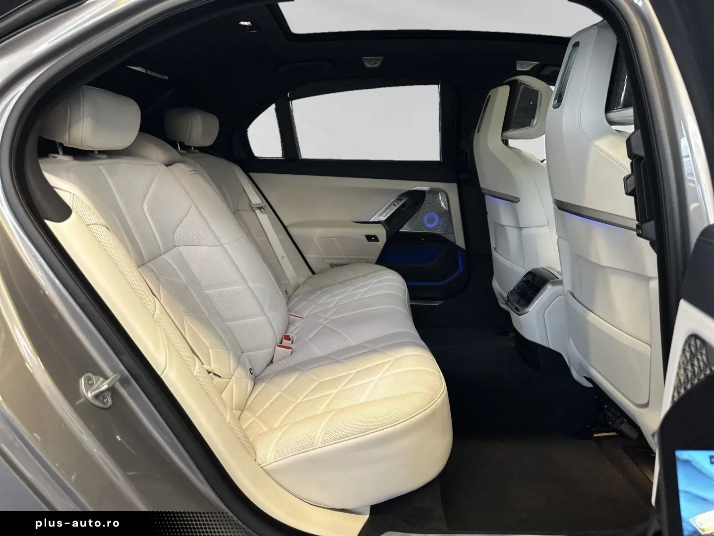 BMW M760e xDrive Inkl. € 1.190 Zubehörbonus AHK B&WD