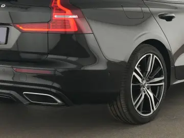 VOLVO V60 Plus Dark Xenium LED Kamera Pano Key Memory