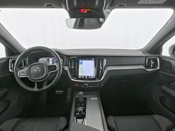 VOLVO V60 Plus Dark Xenium LED Kamera Pano Key Memory