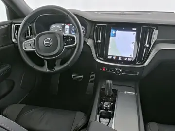 VOLVO V60 Plus Dark Xenium LED Kamera Pano Key Memory
