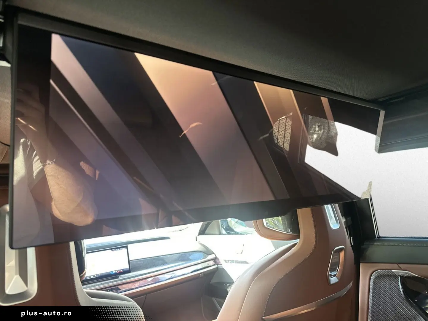 BMW M760e xDr SkyL PA DA-Prof Kristall ExecutiveLo