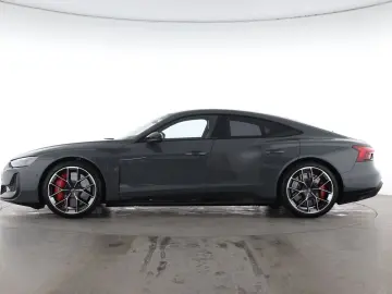 AUDI RS e-tron GT quattro  570 kw 775 PS  HUD Carbon