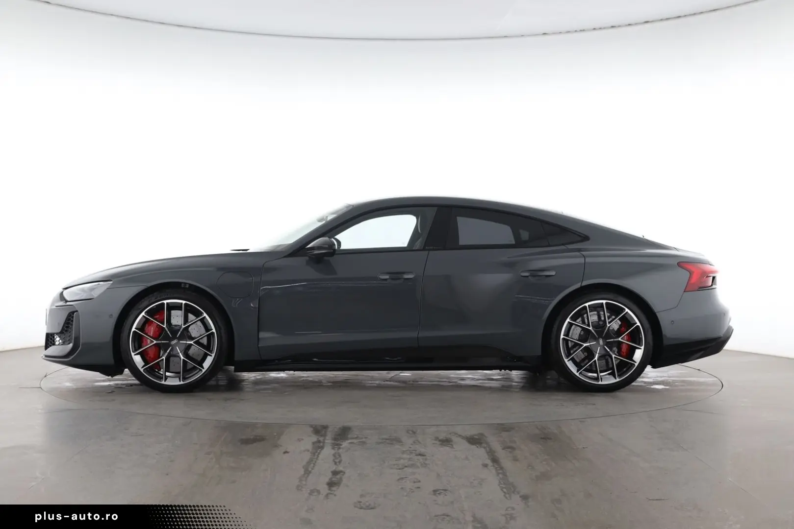 AUDI RS e-tron GT quattro  570 kw 775 PS  HUD Carbon