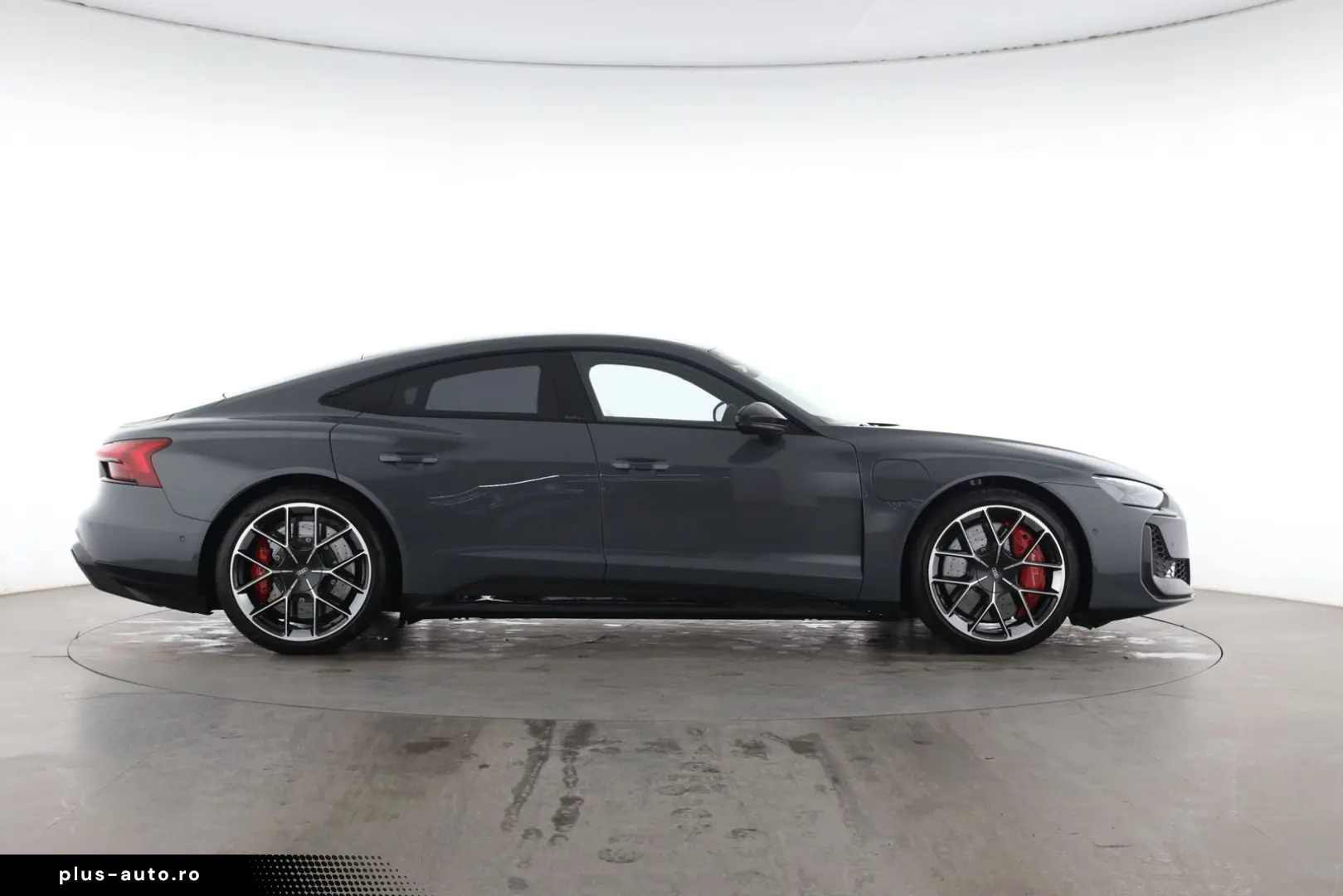AUDI RS e-tron GT quattro  570 kw 775 PS  HUD Carbon