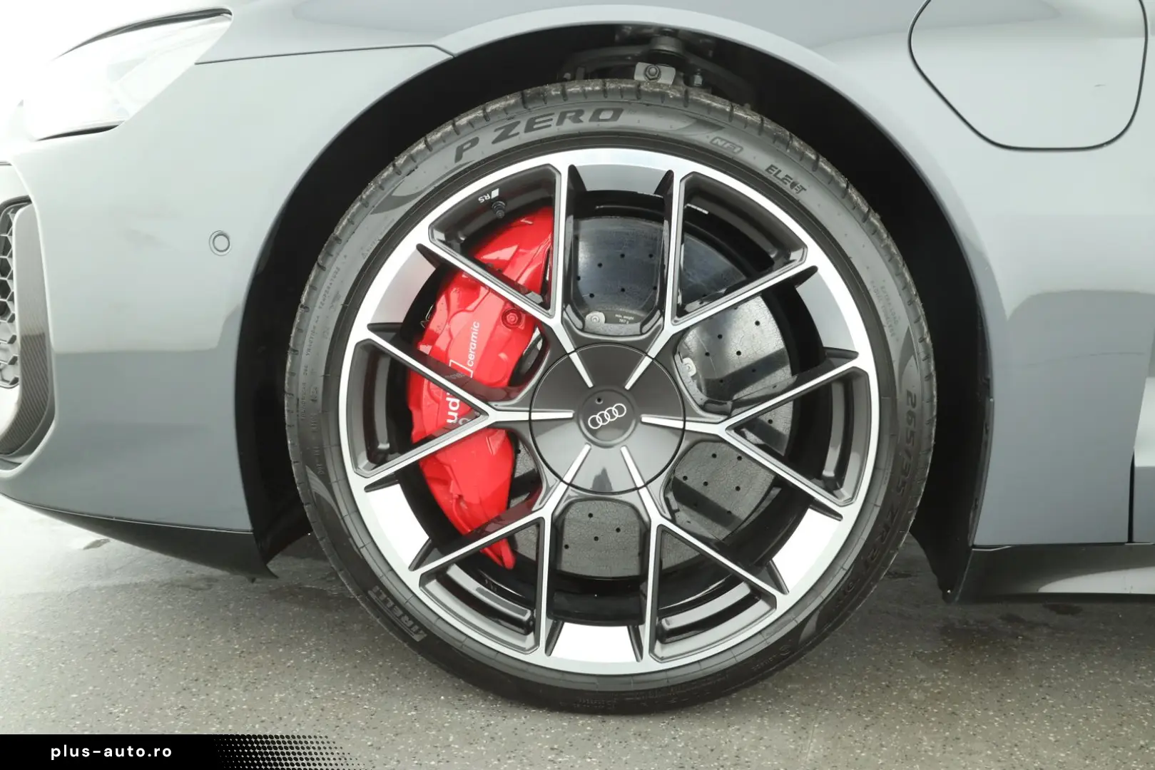 AUDI RS e-tron GT quattro  570 kw 775 PS  HUD Carbon