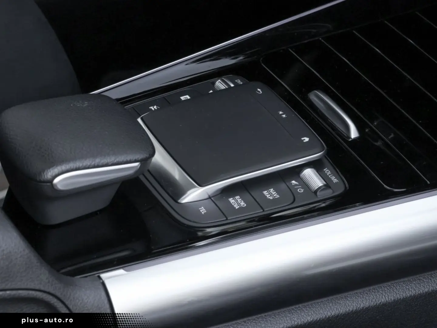 MERCEDES-BENZ EQA 250 AMG-Sport Pano Night HUD Totw &hellip;