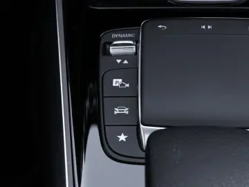 MERCEDES-BENZ EQA 250 AMG-Sport Pano Night HUD Totw …