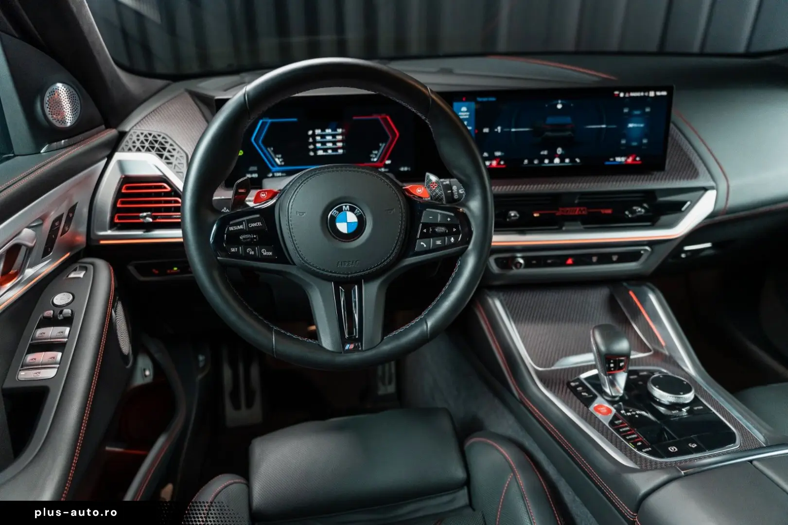 BMW XM 4.4 Label Red B&W ACC HUD Vent Sitze 1-500
