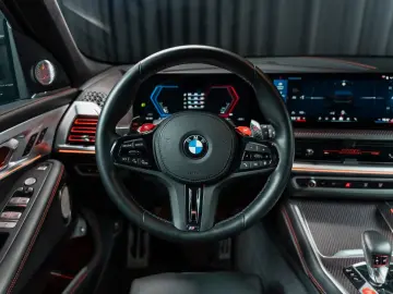 BMW XM 4.4 Label Red B&W ACC HUD Vent Sitze 1-500
