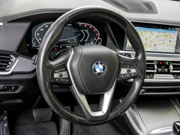 BMW X5 xDrive45e xLine HUD PANO AHK NAVI LED Laser