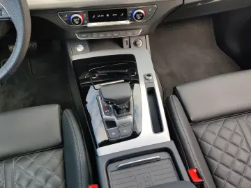 AUDI Q5 55 TFSIe qu. S line 58Km WLTP Air ACC HuD