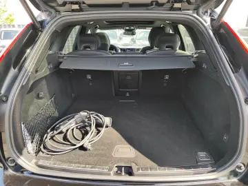 VOLVO XC60 T8 Ultra Black Edition Plug-In Hybrid AWD