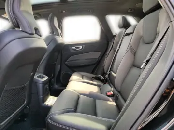 VOLVO XC60 T8 Ultra Black Edition Plug-In Hybrid AWD