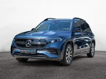 MERCEDES-BENZ EQB 300 4M AMG-Sport LED Cam Pano Nigh…