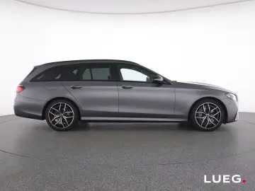 MERCEDES-BENZ E 200 T AMG MBUXHighEnd Pano Burm MBea…