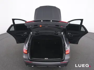 MERCEDES-BENZ E 200 T AMG MBUXHighEnd Pano Burm MBea…