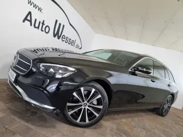 MERCEDES-BENZ E 300 e PHEV LED ACC Navi Digital Kamera
