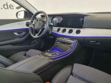 MERCEDES-BENZ E 300 e PHEV LED ACC Navi Digital Kamera