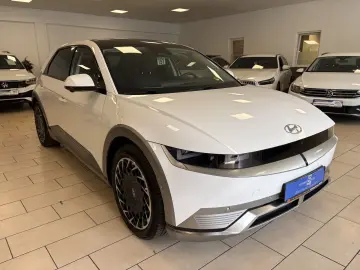 HYUNDAI Ioniq 5 Uniq Leder Pano HUD Memory BOSE 360 Cam
