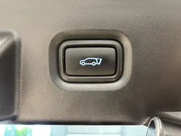 HYUNDAI Ioniq 5 Uniq Leder Pano HUD Memory BOSE 360 Cam