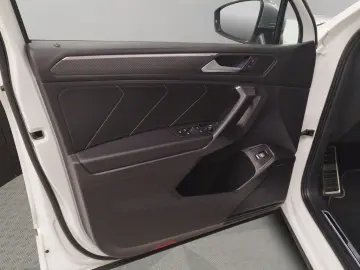 VW Tiguan 2.0 TSI 4Motion DSG R Line ACC Pano Navi