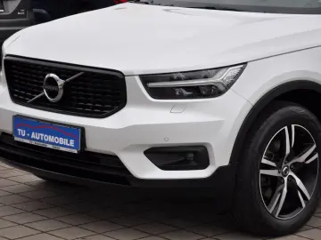 VOLVO XC40 B4 R Design AWD DKG PANO-LED-H&K-RKAM-NAVI
