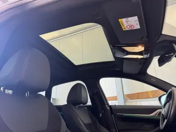 BMW i4 eDrive40 Gran Coupe M Sport ACC Glasdach SHZ