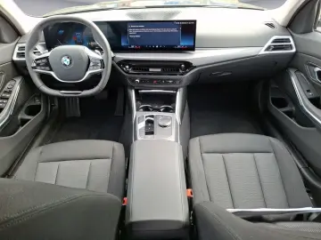 BMW 320i Touring  Navi Kamera LED PDC SHZ DAB