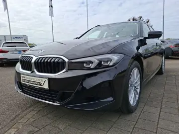 BMW 320i Touring  Navi Kamera LED PDC SHZ DAB