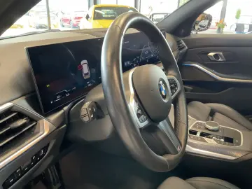 BMW 318d M Sport Leder LED Navi Pano Harman Kardon