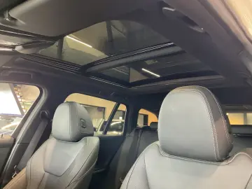 BMW 318d M Sport Leder LED Navi Pano Harman Kardon