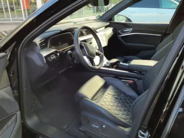 AUDI E-TRON 50 Q 2x S LINE ACC S-SITZE 360  SIDE DSP