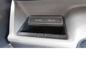 VW ID.Buzz Cargo Elektro 1-Gang Automatik Navi