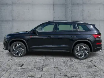 SKODA Kodiaq RS 2.0TSI LED NAV ACC RFK AHK STDHZG PANO