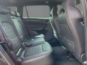 SKODA Kodiaq RS 2.0TSI LED NAV ACC RFK AHK STDHZG PANO