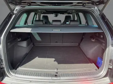 SKODA Kodiaq RS 2.0TSI LED NAV ACC RFK AHK STDHZG PANO