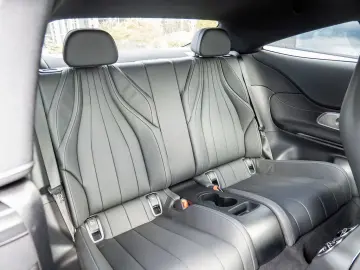 MERCEDES-BENZ CLE 300 e AMG Sport Premium  Distr. LE…