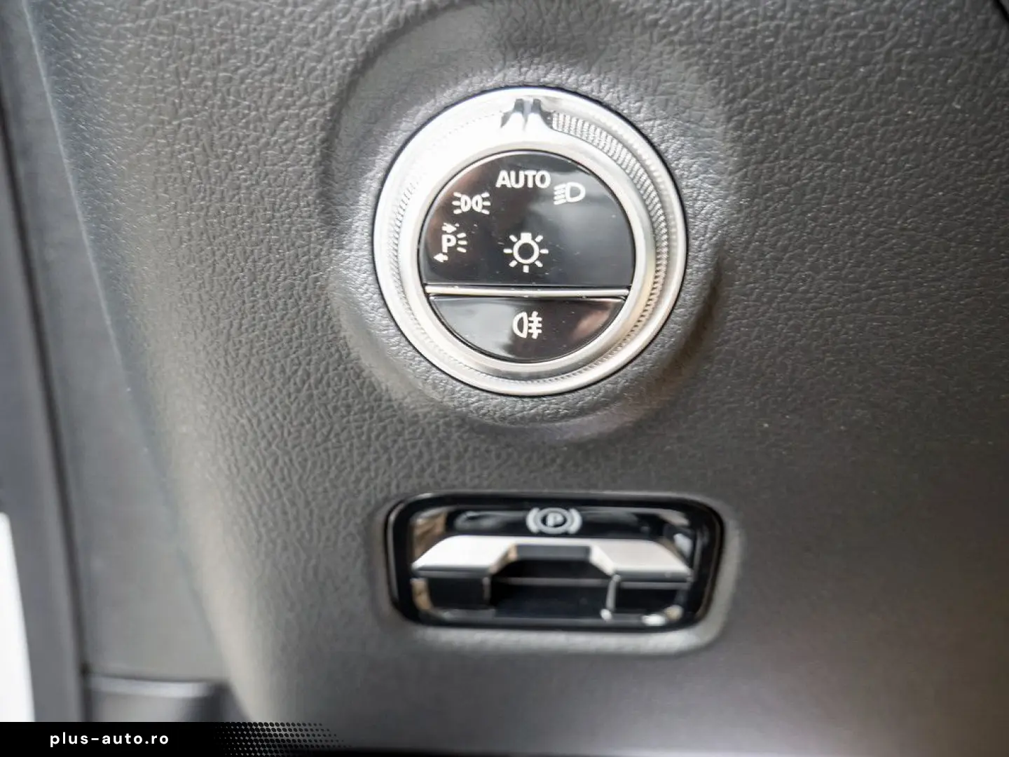 MERCEDES-BENZ CLE 300 e AMG Sport Premium  Distr. LE&hellip;
